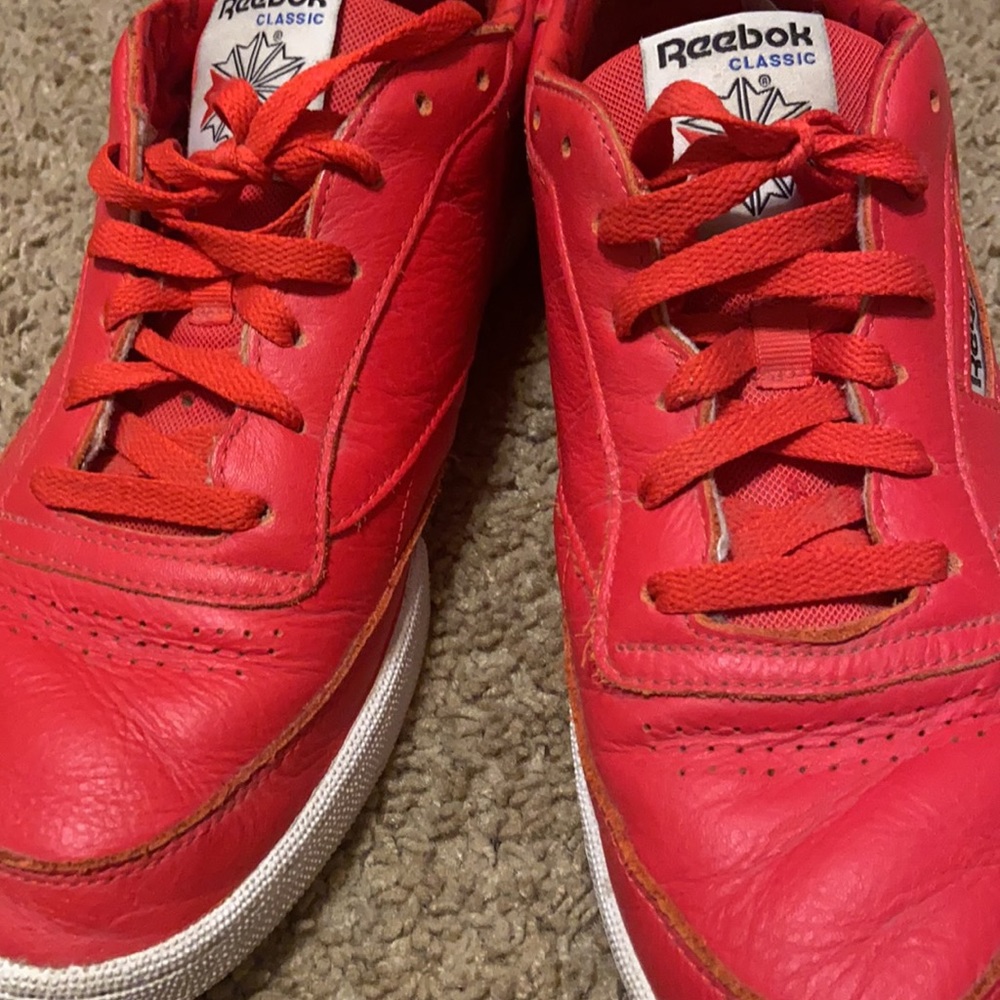 Red Reebok’s size: 12 - Picture 2 of 4